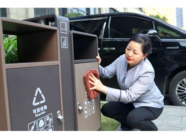 日常保潔外包的五大優勢，為何越來越多的企業選擇外包保潔？